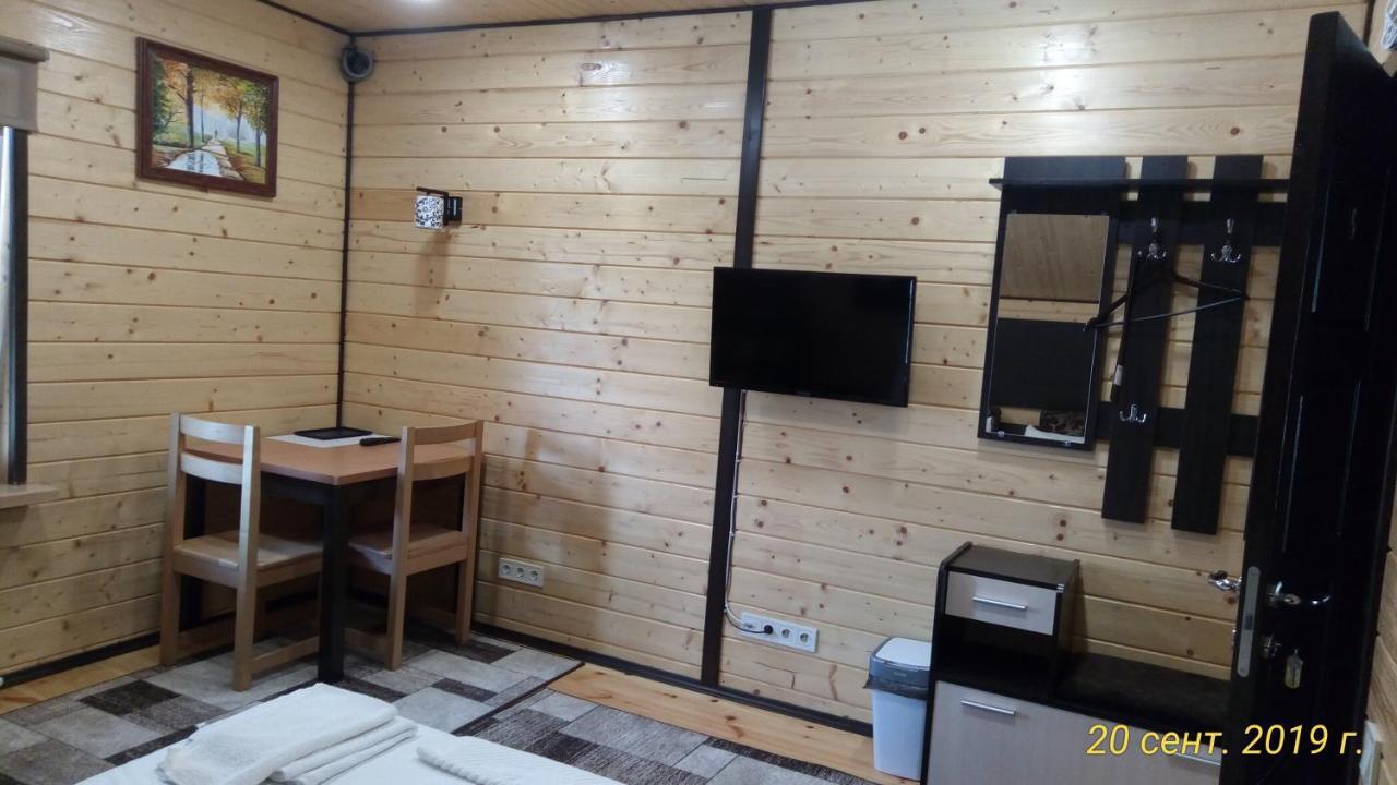 Hôtel Life House à Berezan Extérieur photo